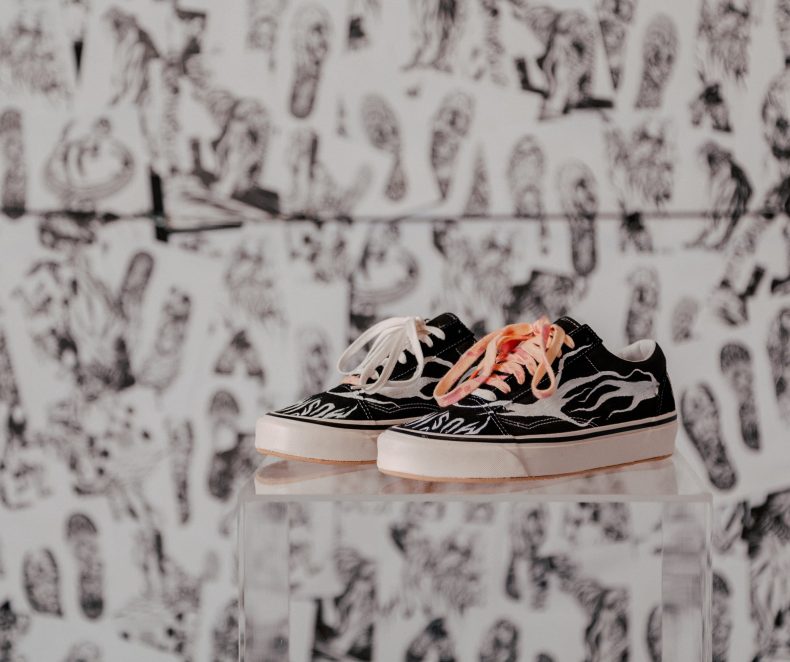 44 Geschichten auf Oliver Mušinkas Custom Vans